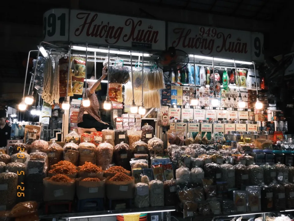 Quán nhậu bình dân, không gian thoáng mát